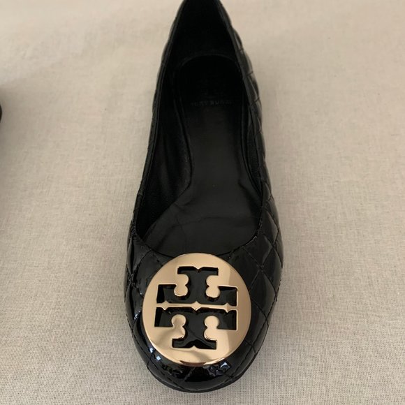 Tory Burch Quinn Balet Patent Calf Flat Shoes - Picture 4 of 5